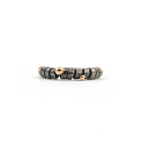 Maxi stacker Reliquae orné de pépites d'or 18k - Atelier Armoure, Modern Relics