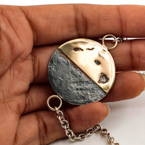 Ras de cou Targe 18k - Atelier Armoure, Modern Relics