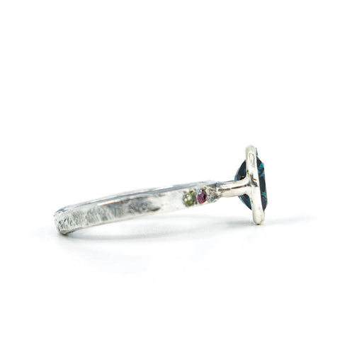 Maxi solitaire unique bleu londres - Atelier Armoure, Modern Relics